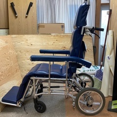 ミキ　フルリクライニング車椅子の画像