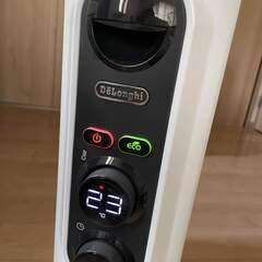 デロンギ　オイルヒーター　RHJ35M1015-BK 超美品！の画像
