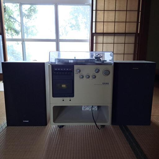 レトロレコードプレーヤー