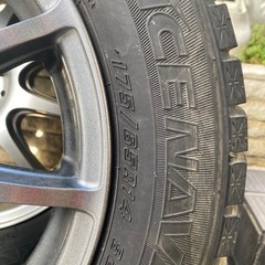 175/65R14スタッドレスタイヤ2本セットの画像