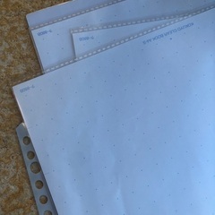 無料) 大量バインダーA4 30穴の画像