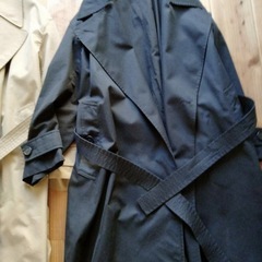 完売品2着　Uniqlo U、ユニセックス ベージュ、ブラック、...