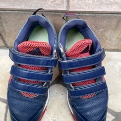野球　トレーニングシューズ　adidas