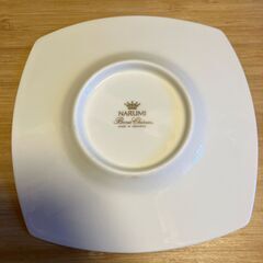 【美品】NARUMI　ティーカップ&ソーサーの画像