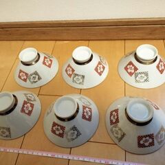 昭和レトロ　茶碗　梅柄