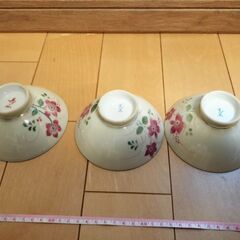 昭和レトロ　茶碗　花柄の画像