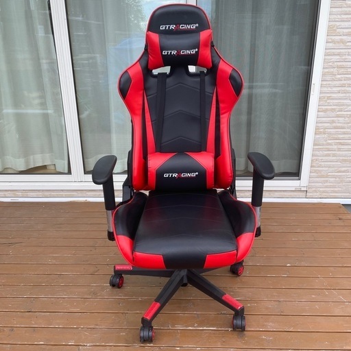 ゲーミングチェア　GTレーシング レッドブラック！