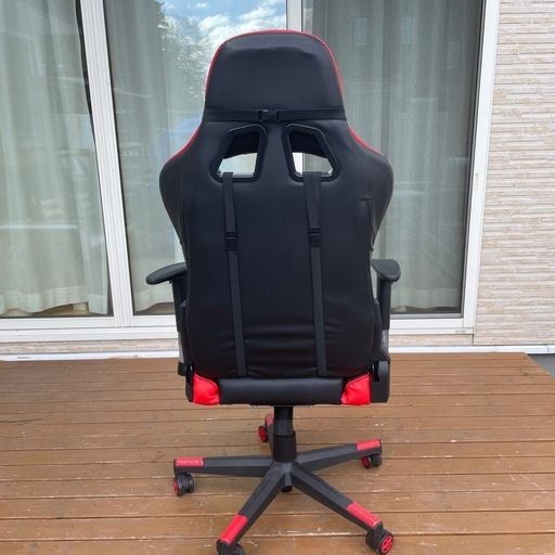 ゲーミングチェア　GTレーシング レッドブラック！