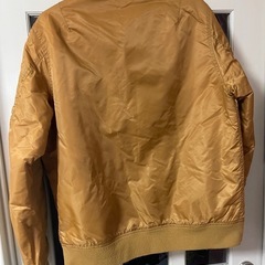 MA-1ジャケットLサイズの画像
