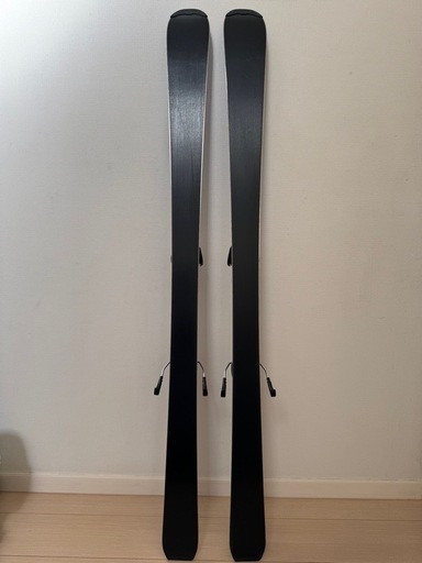 ジュニア用スキー 板(140cm)、ブーツ(24-25cm)、ストック(100cm)３点セット グローブ付き ジュニア用スキー 板(140cm)、ブーツ(24-25cm)、ストック(100cm)3点