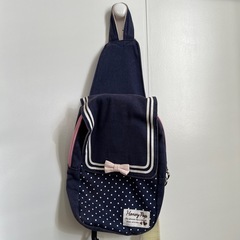 子供　肩掛けバッグ