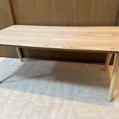 折り畳みテーブルの画像