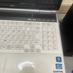 NEC Core i7 ノートパソコンの画像