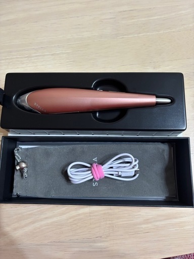 ③ STELLA BEAUTE 美顔器