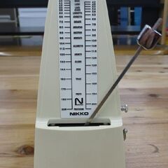 NIKKO メトロノーム スタンダード No,221 アイボリー 日工精機 ゼンマイ式 札幌市東区 北20条店の画像