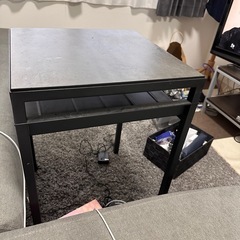 テーブル