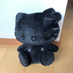 キティちゃん　ぬいぐるみ　黒