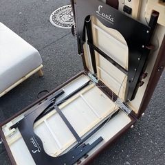 Luxia 高級エステ折りたたみ式持ち運び施術ベッド 低反発クッションの画像