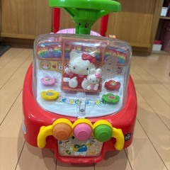 キティちゃんカーの画像