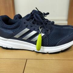adidas ランニングスニーカー クラウドフォーム 26.5c...