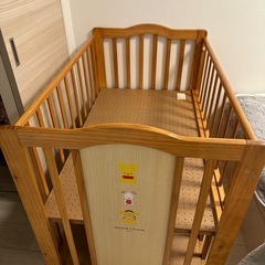 プーさん 木製ベビーベッドの画像