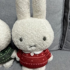 ミッフィー赤と緑の画像