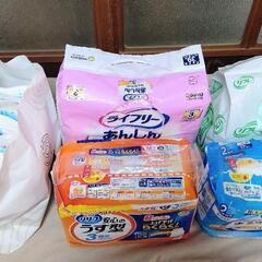 （値下げ）介護用　オムツ　紙パンツ　尿取りパッド　まとめて