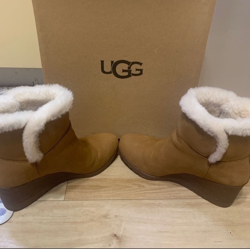 UGGファーブーツ