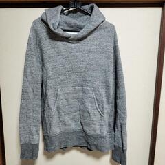 カリー　グレーのパーカー　1