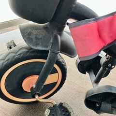 【三輪車】手押し棒・足置き・サンシェード付きの画像