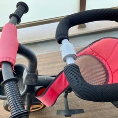 【三輪車】手押し棒・足置き・サンシェード付きの画像