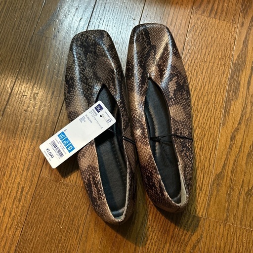 GU スクエアトゥ　パンプス