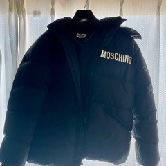 kidsMOSCHINOダウンの画像