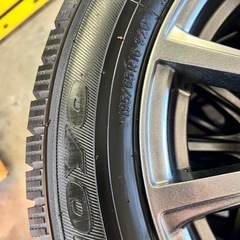 ライズ　バリ溝　ロッキー　スタッドレス　195/65r16　４本セットの画像