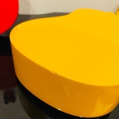 おもちゃのウクレレ2個まとめ1000円の画像