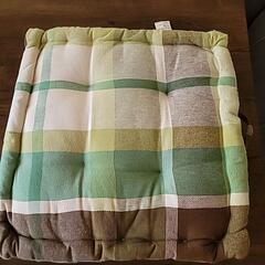 🟪クッション2個  持ち手付    四角の画像