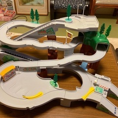 トミカにぎやかドライブ、やまみちドライブ、Times、ENEOSの画像