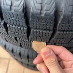 TOYO TIRES 175/65r14 スタッドレスの画像