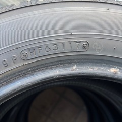 TOYO TIRES 175/65r14 スタッドレスの画像