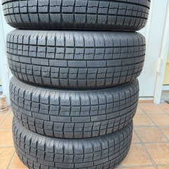 TOYO TIRES 175/65r14 スタッドレスの画像