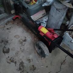 大型薪割り機　木材割き