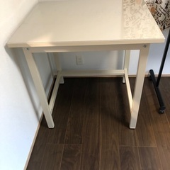 サカエステンレス作業用テーブル 90cm x 75cm　x 90cmの画像