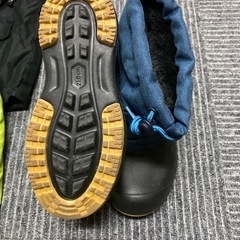 SIMSスノーボード・スキーウェアの画像