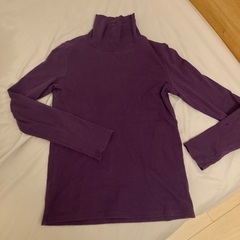 UNIQLO タートルネック ハイネック　パープル　