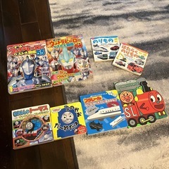 2歳〜6歳くらい男の子絵本・図鑑セット、トーマス、ウルトラマンなど💙