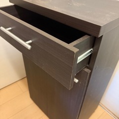 無料【1/7まで】ニトリ ペールカウンター ダストカウンター 2分別 完成品 ダークブラウン　ゴミ箱の画像