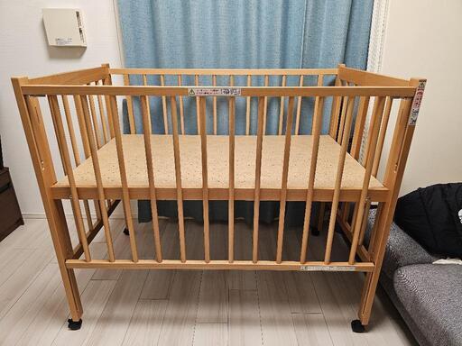 折りたたみベビーベッド  マット付き