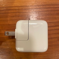 アップル　コンセントの画像