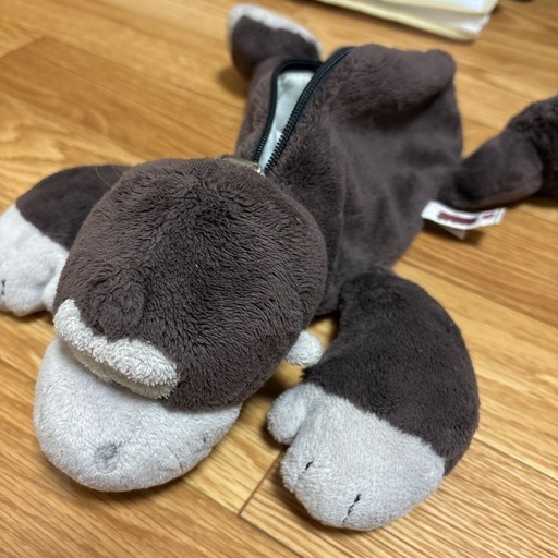 NIKI筆箱（ゴリラ）