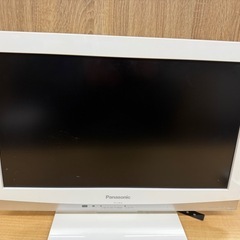 ◎Panasonicカラー液晶TV 19インチ リモコンB-CASカード付 動作確認済 白 2011年製の画像